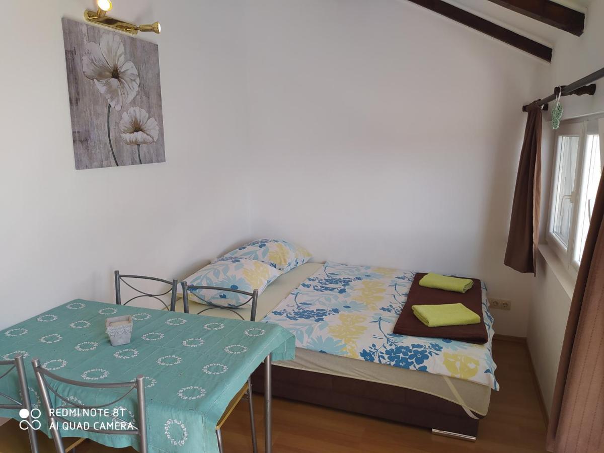 Apartments Ante Tribalj المظهر الخارجي الصورة