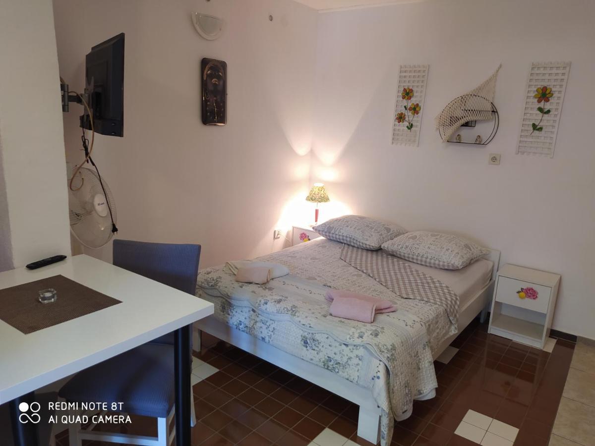 Apartments Ante Tribalj المظهر الخارجي الصورة