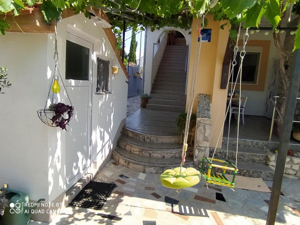 Apartments Ante Tribalj المظهر الخارجي الصورة