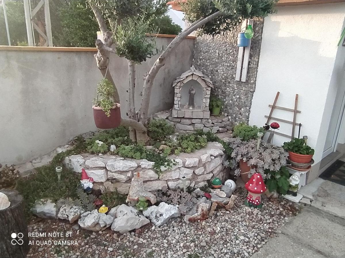 Apartments Ante Tribalj المظهر الخارجي الصورة